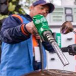 حکومت نے پیٹرولیم مصنوعات کی قیمتوں میں اضافہ کردیا