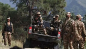 سکیورٹی فورسز کی خیبر پختونخوا میں دو مختلف کارروائیاں، 13 خوارج ہلاک